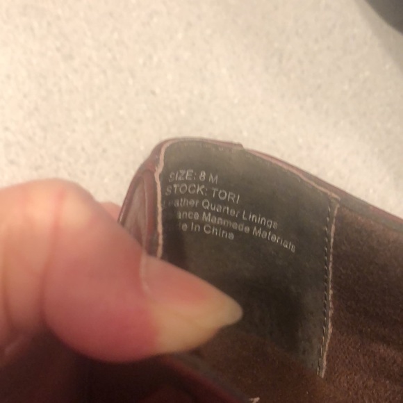 AeroCushion size 8 Tori Style Memory Foam Burgundy Shoes - Picture 5 of 5